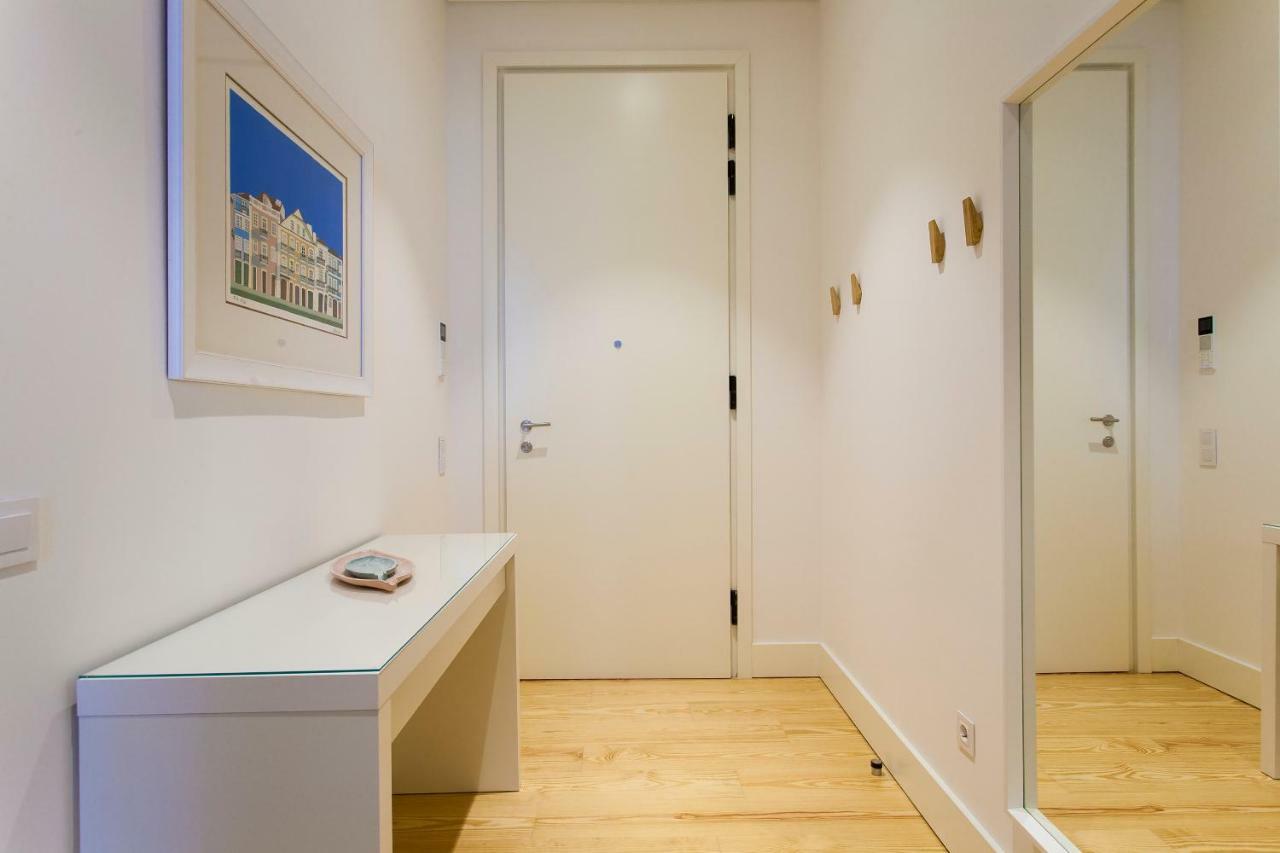 Joivy Modern 1-Bed Apt Nearby Praca Do Comercio, In Baixa Lisbon Luaran gambar